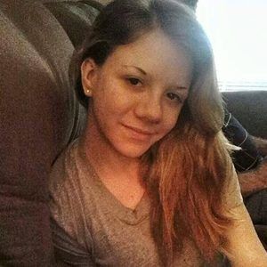 Meet your Posher, Katelyn